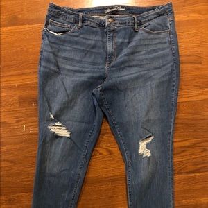 Universal Thread Plus-size distressed jeans